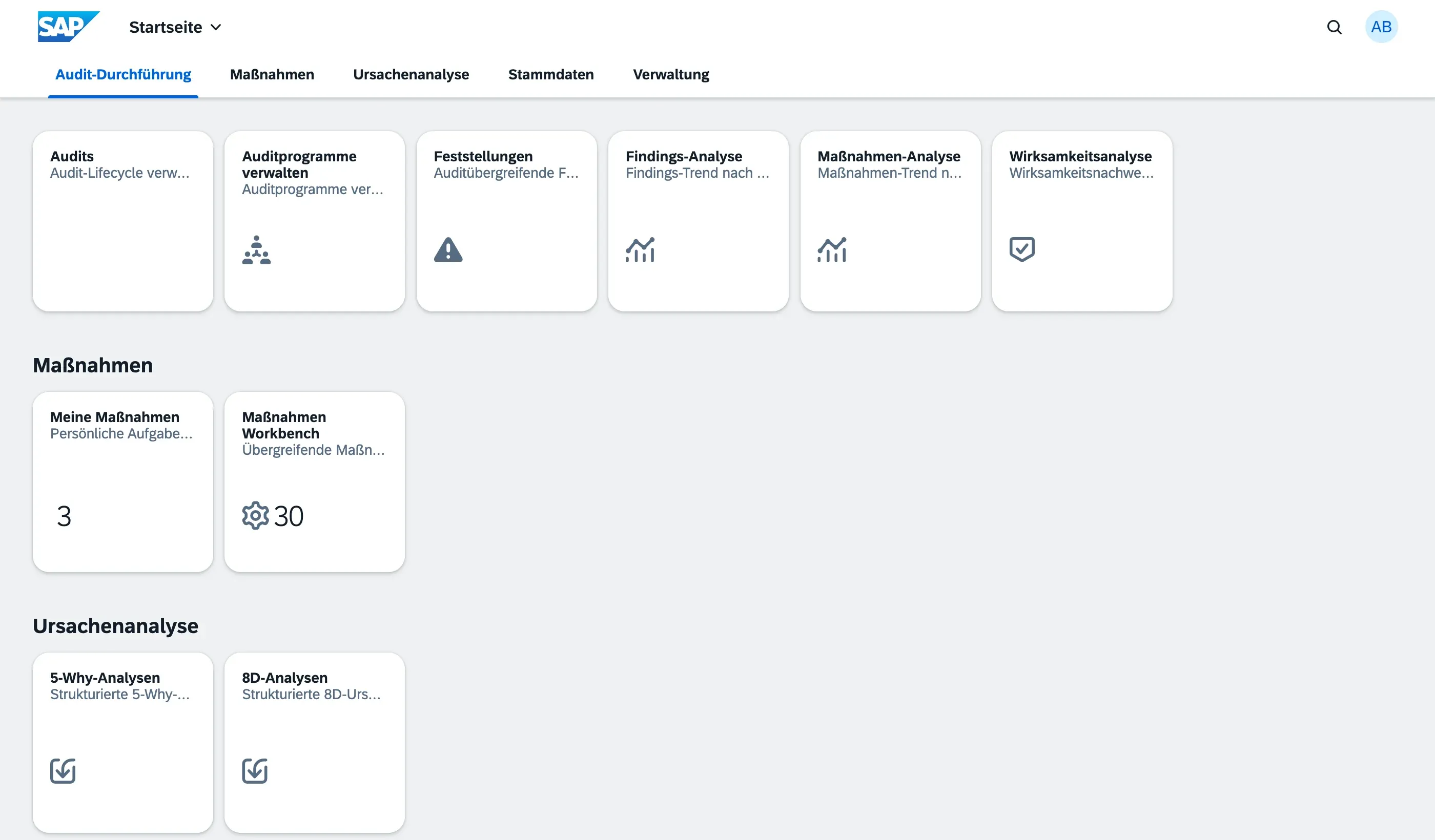Fiori Launchpad mit den Kachelgruppen Audit-Durchführung, Maßnahmen und Ursachenanalyse